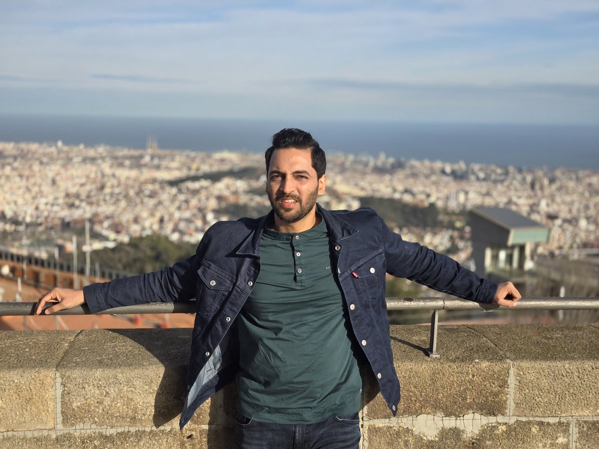 AmreliaRuhez's tweet image. Maa Mujhe Kuch Dikhai nahi de raha !