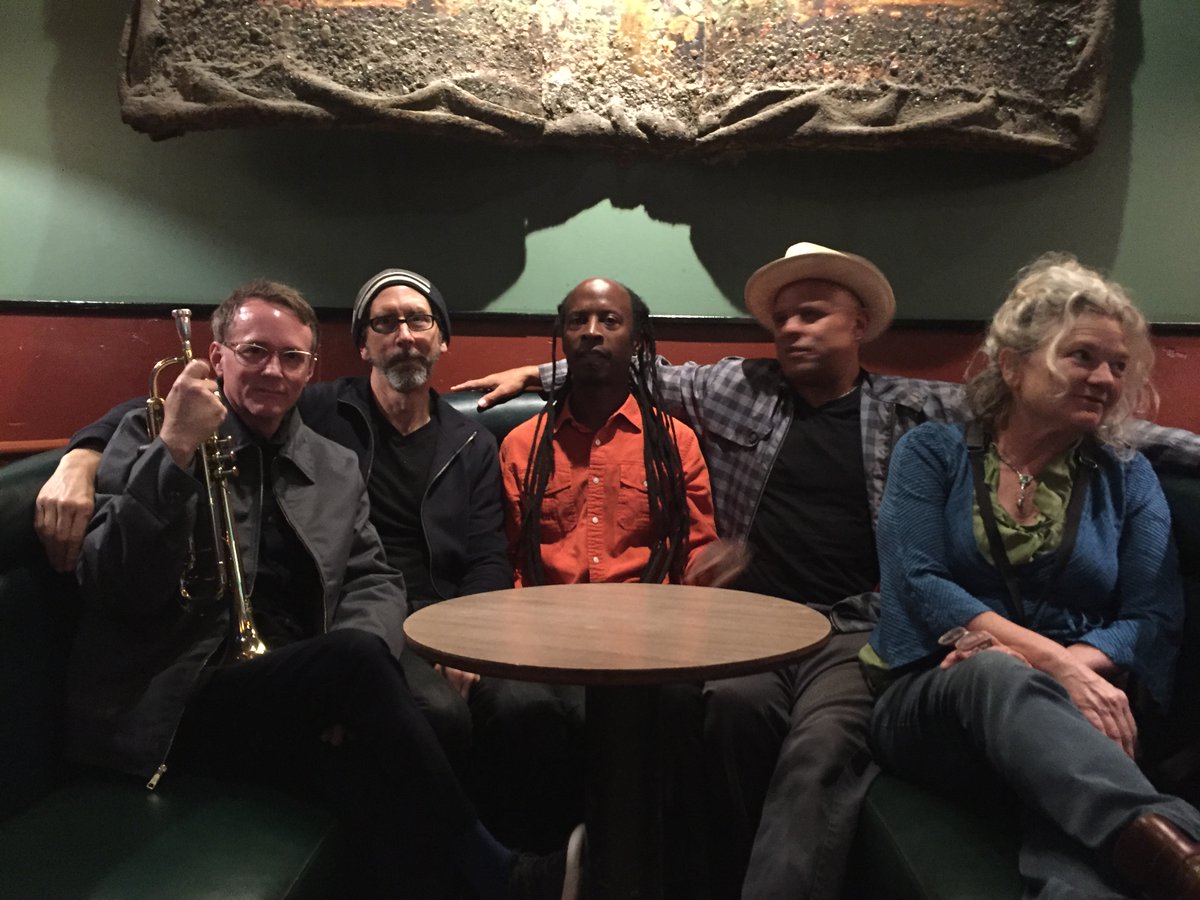 Beth Custer tweet media