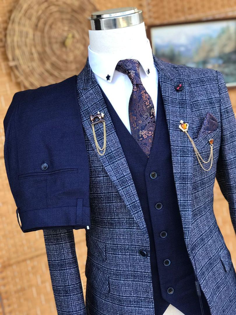 StrangersWebSh1's tweet photo. 🕳️Price: 180,000

🕳️Brand 
     ➳  Mario Casac

🕳️ Style
    ➳ Single Button 

🕳️ Three Pieces:
    ➳Coat 🥼
    ➳Waist coat
    ➳Trouser 👖

🕳️Contact modes
📲Calls|WhatsApp|Text
  ☎️+255(0) 757 815081 https://t.co/kNpOponNjm