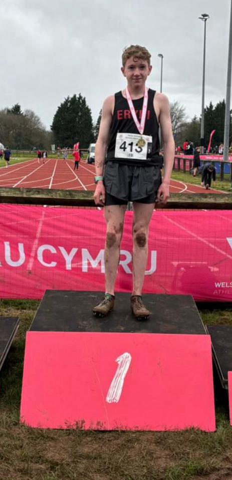 Llongyfarchiadau i Osian Bl 9 ar ddod yn gyntaf yng nghystadleuaeth traws gwlad Cymru yn Aberhonddu heddiw. Da iawn chdi! Congratulations to Osian from Yr 9 who won the Welsh cross country race in Brecon today! @WelshAthletics