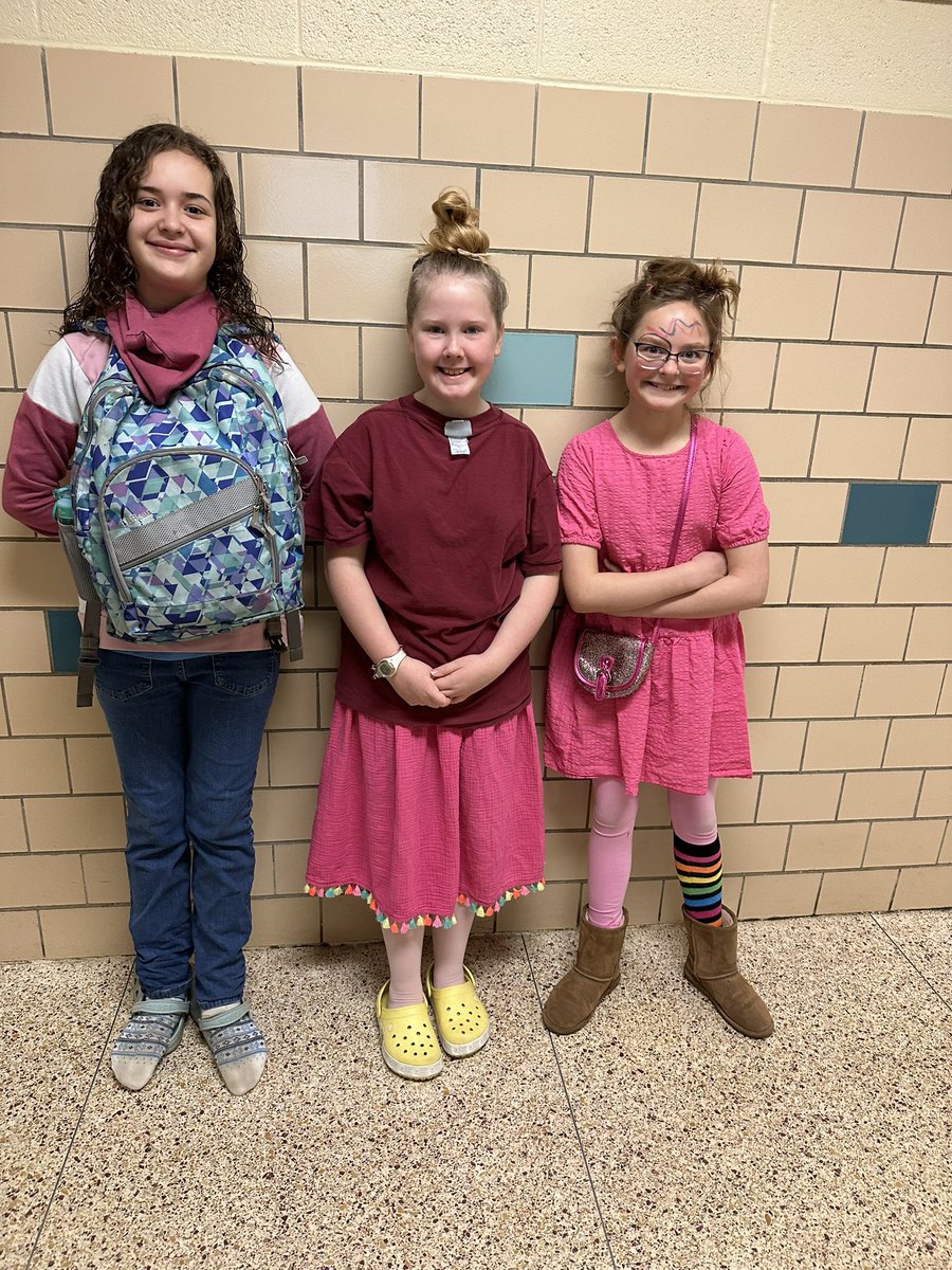 Beeks Bears have spirit!!! 🐻 So much fun celebrating “Read Across America” week with our silly socks (Fox in Socks) and our wacky attire (Wacky Wednesday). <a href="/mbepto/">MARGARET BEEKS PTO</a> <a href="/mcps_va/">MCPS</a>