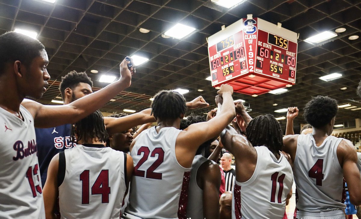 ChabotBasketbal's tweet photo. All State Coast North Co-MVP Gladiator Sophomore 6’4 Guard Zach Broadous has received a scholarship offer from (Division 1) South Carolina State University 
@CoachPeteQuinn_
@HCEmartinSCSU
@SCStateMBB
@sgnlthelgthoops
@CoachCodyHop
@jucorecruiting
@jucoadvocate
@VerbalCommits https://t.co/icWIIQVvOW