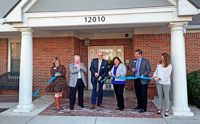 Congrats to @ResidenceInn by Marriott on the beautiful renovations to your property at 12010 Blue Valley Parkway! It offers all-suite lodging with a fully-equipped kitchen, free breakfast and Wifi and indoor swimming pool. marriott.com/kckrp