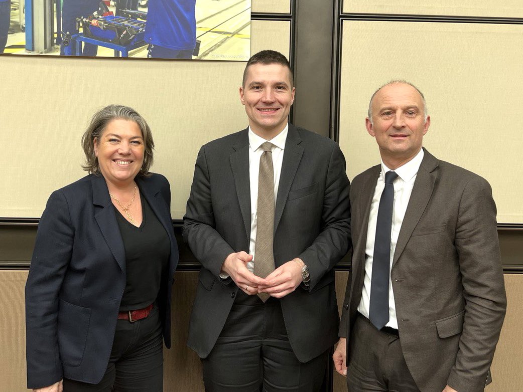 Nos collectivités ont besoin d’ingénierie 
pour leurs projets! 

Les agences d’urbanisme et les CAUE 
peuvent offrir une réponse locale 
à ce besoin, comme l’ont rappelé 
<a href="/SoniadlpCaen/">Sonia de la Provôté</a> et Joël Baud-Grasset 
devant <a href="/AN_CollTerr/">Délégation aux collectivités territoriales</a> ce mercredi.