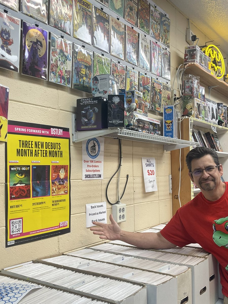 Check out our new DSTLRY POSTER!! And also Chris! He says hi. @DSTLRY_Media #DSTLRYSpringForward #schollects #comicbooks #comic #strongholdcollectibles #comicshop