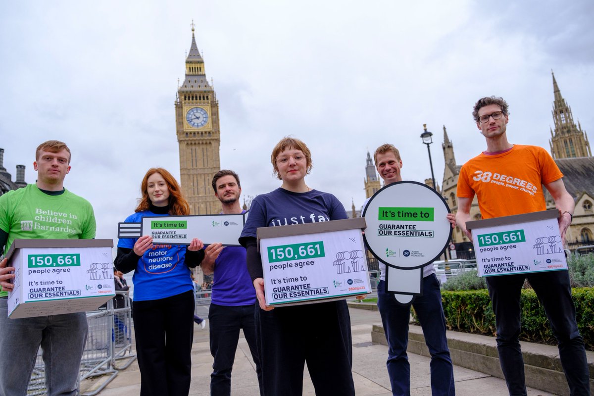 JustFairUK's tweet photo. Today we were in Westminster to mark the one year anniversary of the Guarantee our Essentials campaign✊

We joined some fantastic colleagues to hand in a petition calling on UK political parties to make sure Universal Credit protects our rights and guarantees the essentials. 1/3 https://t.co/lCVvaJVcCI