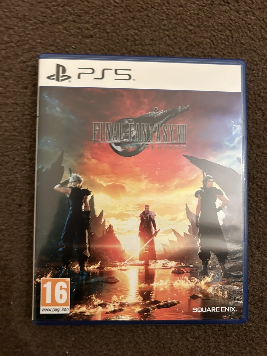 Divide_HD's tweet image. Cheers HMV sent out a day early 👌#FF7