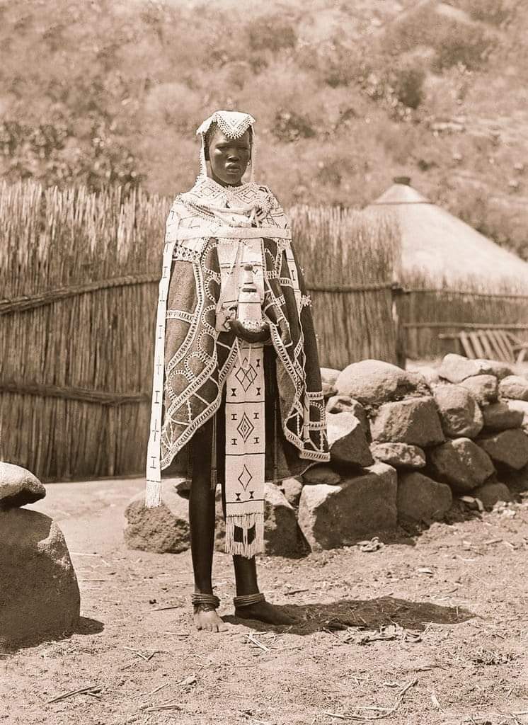 YourAncestors_'s tweet photo. Spirituality is a muscle. Develop a regular routine that develops your gifts. A dependency on healers doesn't strengthen the connection you need to have with yourself https://t.co/niGjeJY0v0