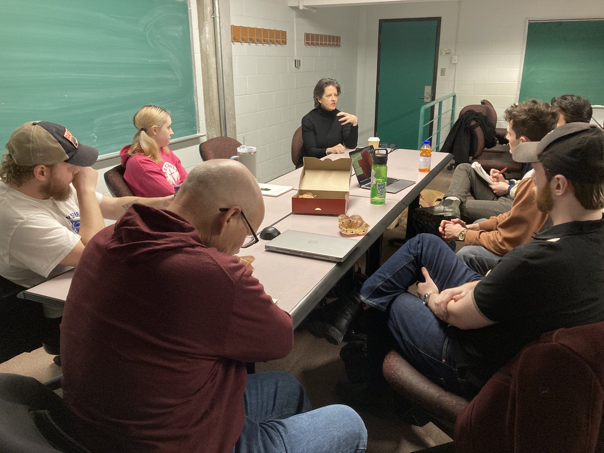 Alex Marland (@alexjmarland) on Twitter photo Thank you <a href="/MauraRyanPardy/">Maura Ryan</a> for stopping by <a href="/AcadiaU/">Acadia University</a> for an informative chat with <a href="/AcadiaPolitics/">Acadia Politics</a> students about the practical side of party politics in Canada. Maura's pro tip for candidates? Get organized -- and start knocking on doors before the election is called. 🗳️ #nspoli Thank you <a href="/MauraRyanPardy/">Maura Ryan</a> for stopping by <a href="/AcadiaU/">Acadia University</a> for an informative chat with <a href="/AcadiaPolitics/">Acadia Politics</a> students about the practical side of party politics in Canada. Maura's pro tip for candidates? Get organized -- and start knocking on doors before the election is called. 🗳️ #nspoli