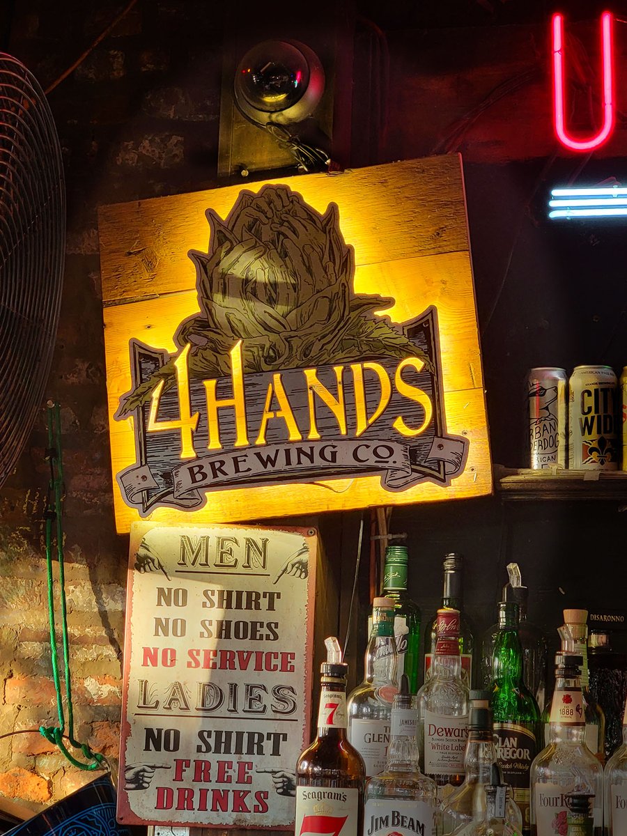 It's Johnny Cash's 92nd birthday! Sean Canan's Voodoo Players celebrate the legend with 2 full sets of classic American tunes from his nearly 50-year recording career. Free admission for any boy named Sue!
Get your <a href="/4HandsBrewingCo/">4 Hands Brewing Company</a> special!
#VoodooCash #BroadwayOysterBar #StLouis