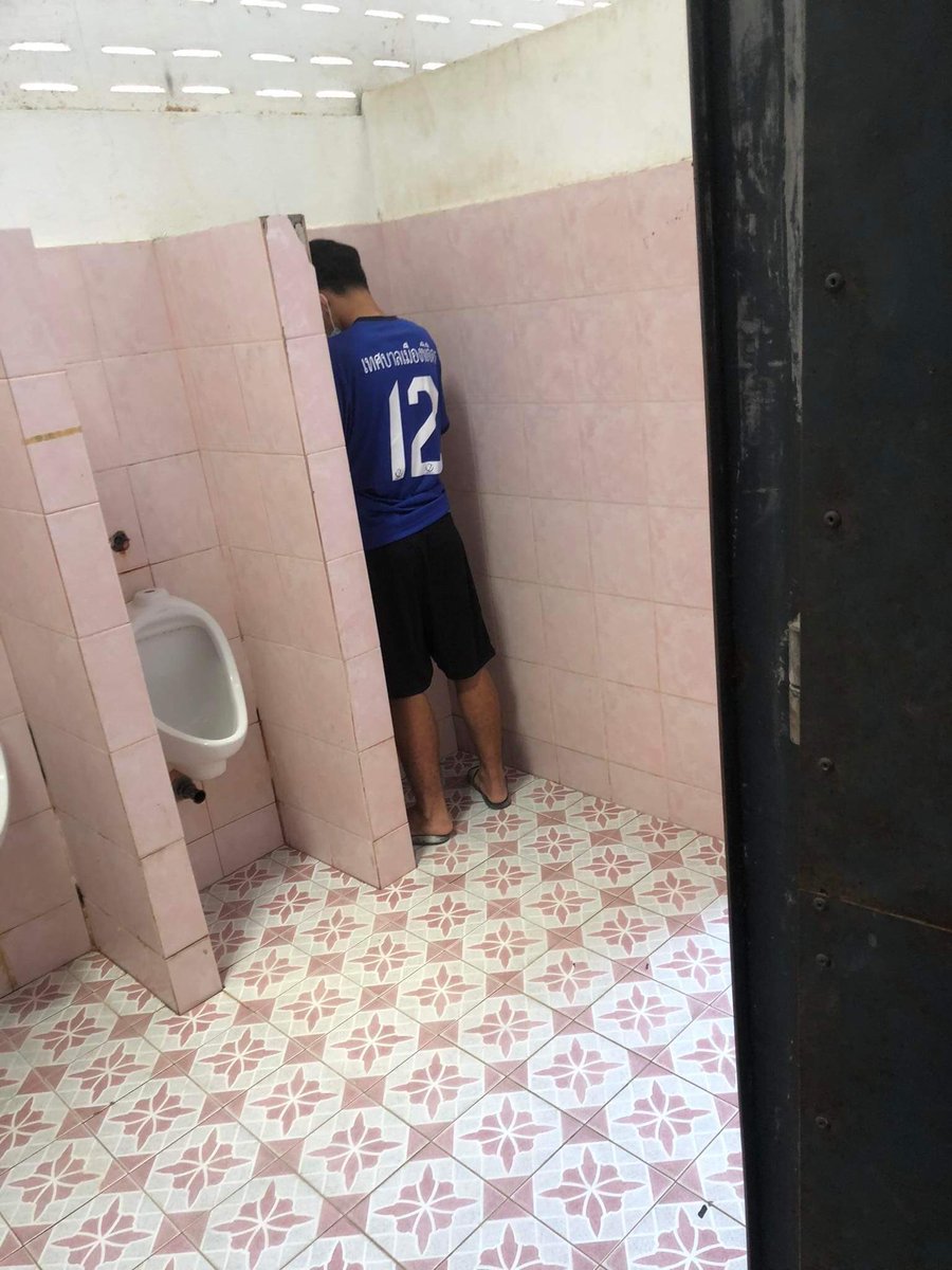 wavew5426's tweet photo. @tagaoaj3 นี่ก็เคยไปดูดของน้องอ๊อฟมาแล้วนี่จำหน้าได้ https://t.co/R2YjATuSgX