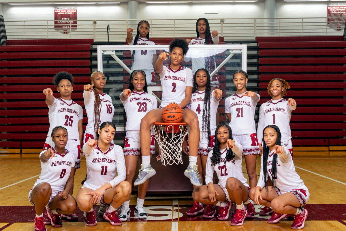 Detroit Renaissance defeats Dakota 55 to 38.  Anaya Hardy had 20 points, 17 rebounds, 11 blocks, and 2 steals.