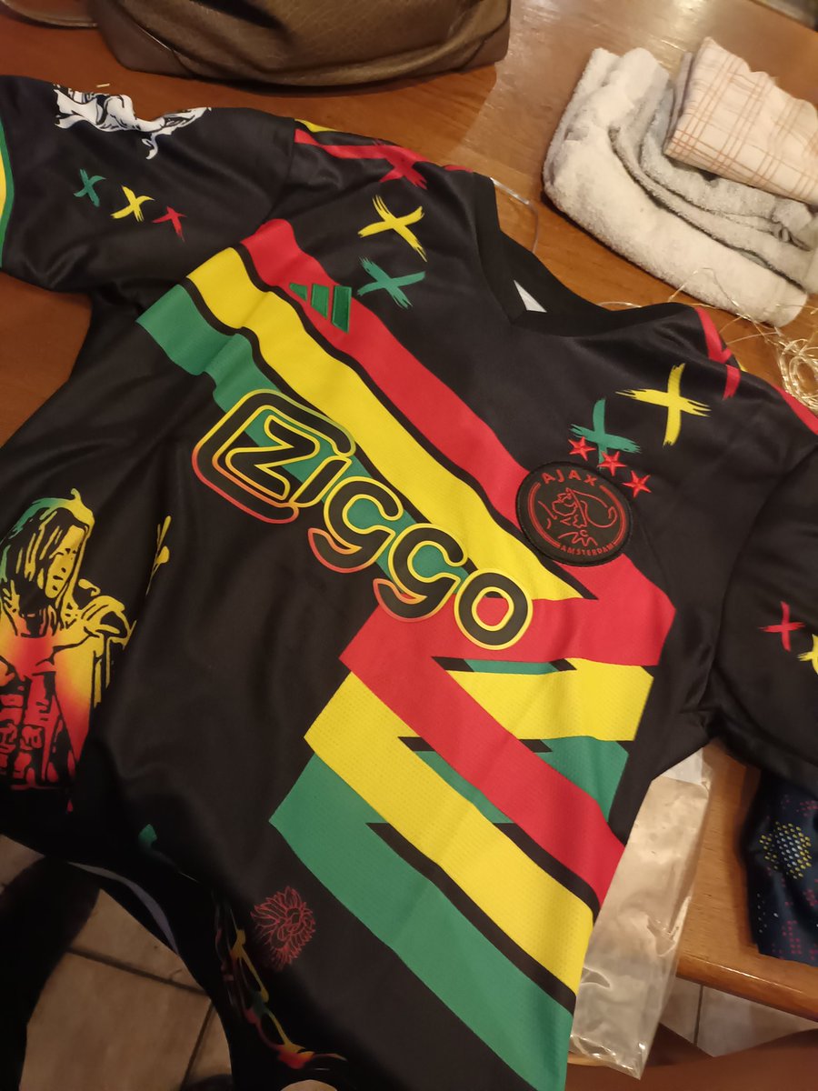 KeyzooxO's tweet photo. @R2S_off  commande maxikits reçu https://t.co/d5l5yGJor6