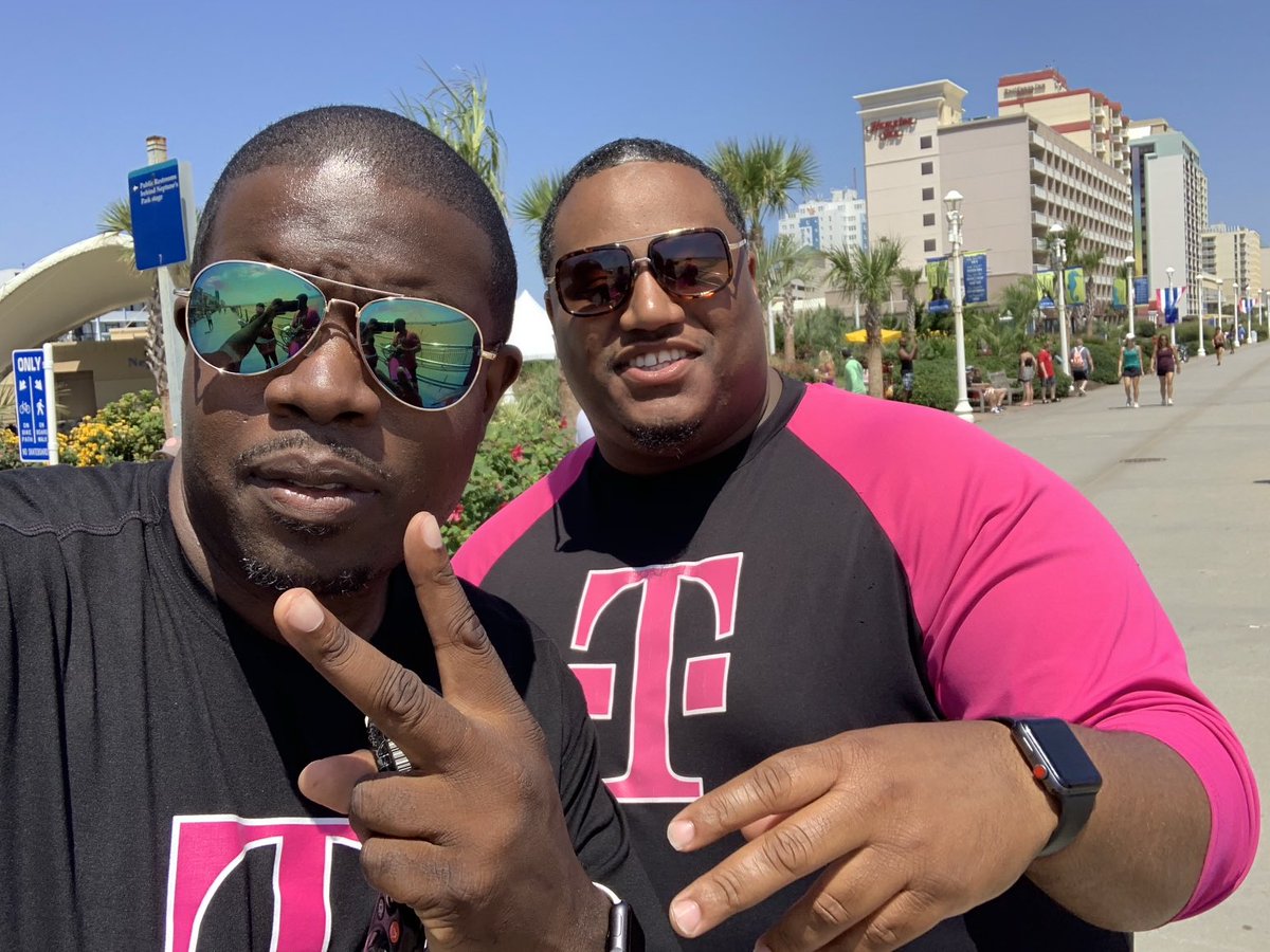 Happy Employee Appreciation Week!!! ⁦<a href="/forbesultd87/">Mac H</a>⁩ Thanks for all you do and your support is priceless!!
@#employeeappreciationweek #tmobile