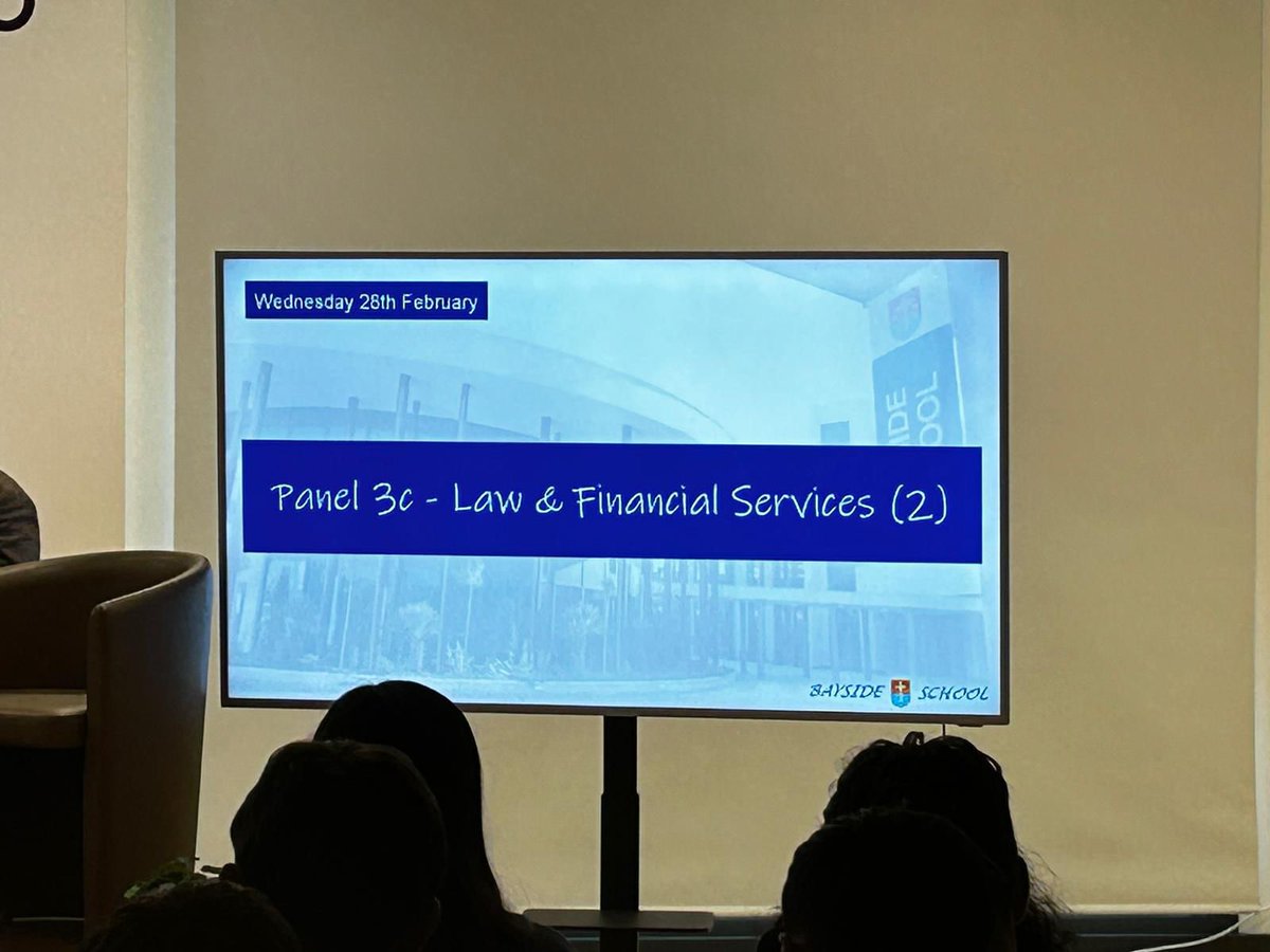 Future Pathways - what a fantastic initiative! Had the opportunity to discuss the legal profession with a very engaged audience of students, keen to hear about law & financial services. Thank you to my fellow panel members for making the discussion so enjoyable! #FuturePathways