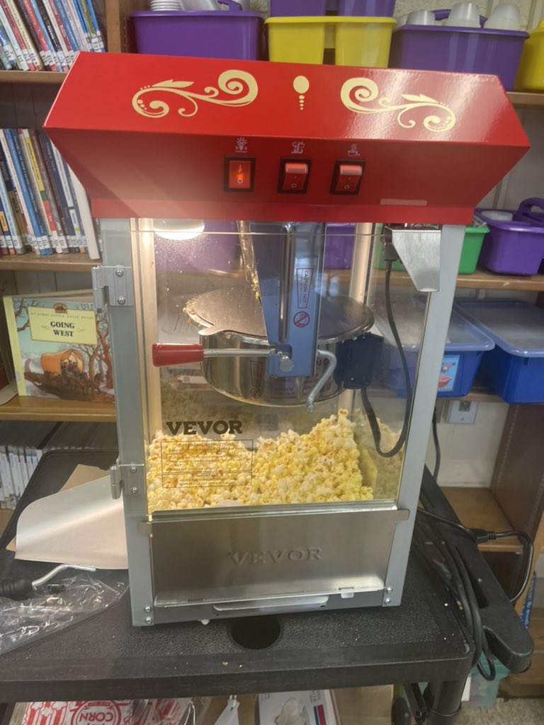 dr_raine's tweet photo. @HeatherHillsES celebrating the successes and growth of our SWD for their Fall and Winter IREADY Reading and Math scores with an Everything is Popping Party!! We popped popcorn..sparkling apple cider…and test scores!! WhoooHoooo!!! 
@McKennaLewis14 @Area1PGCPS https://t.co/jYSyoROmEN