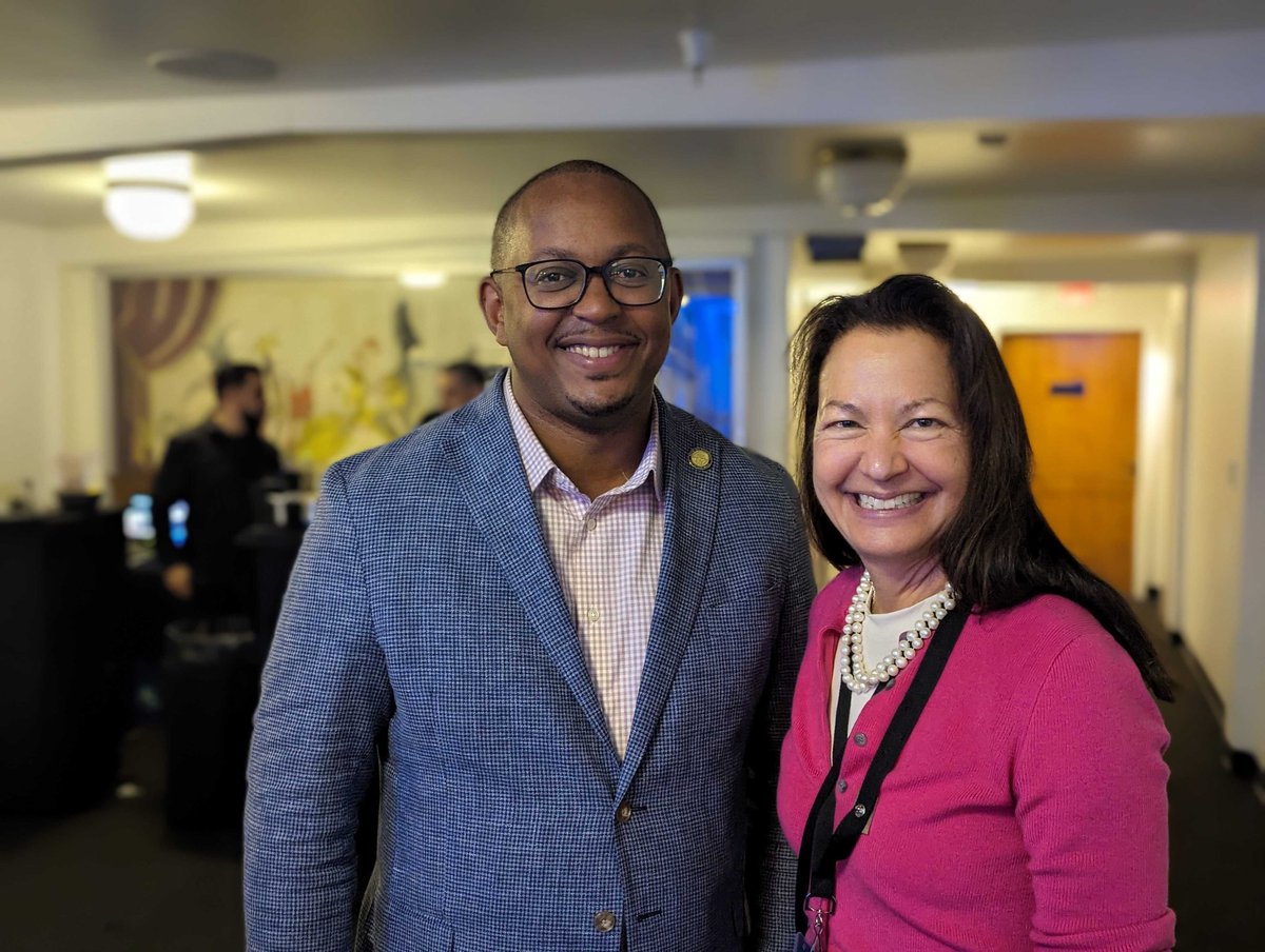 An honor to meet @RexRichardson, Mayor of Long Beach at #SBLL2024. Loved learning about all he has done for Long Beach and his plans for more to come! #SpaceIsTheFuture #SpaceIsNow #SpaceLaw