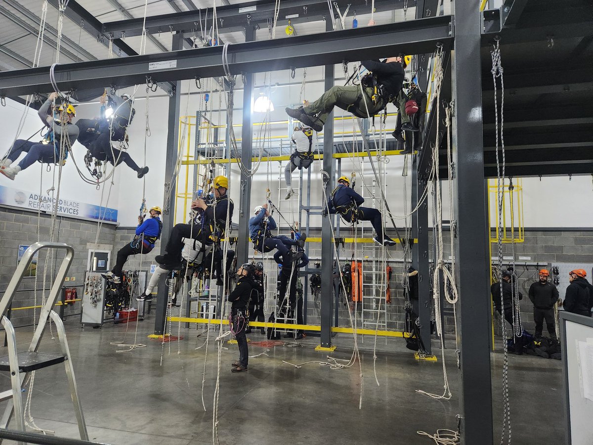 Advanced Blade Repair Services tweet media