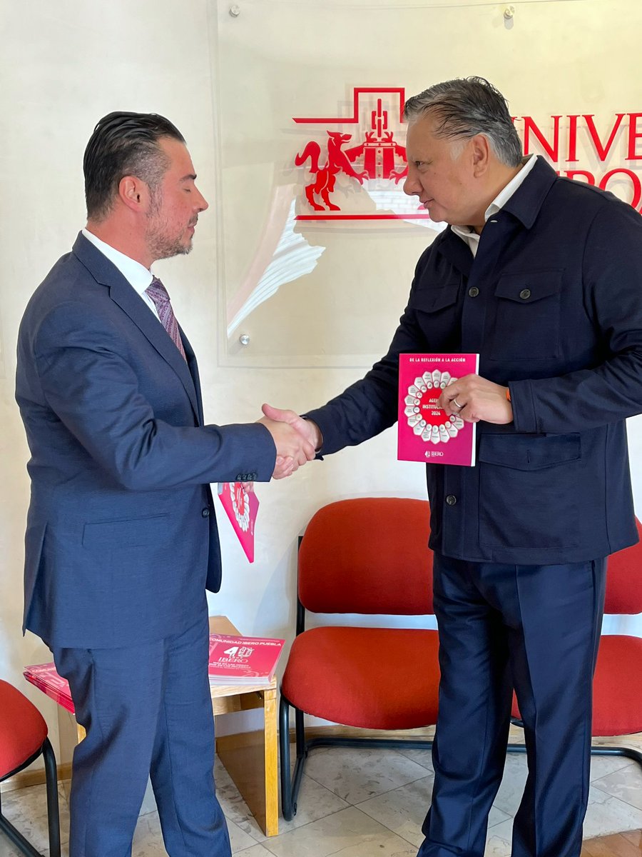 FerMoralesMtz's tweet image. Puestisimo para ir a la @IberoPuebla, saludos desde aquí. 

¡Abrazos Gerardo!
