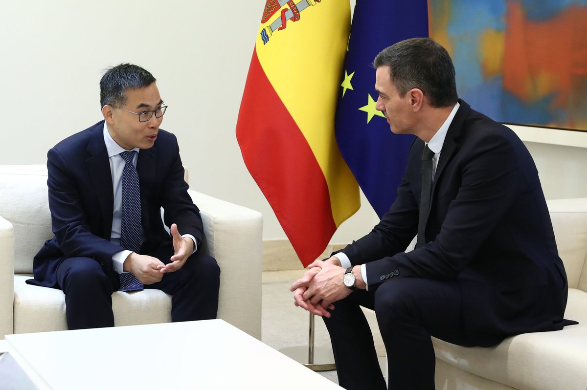 Buenas noticias para la gigafactoría de baterías para vehículos eléctricos de Navalmoral de la Mata. El presidente de Envision Group, Lei Zhang, me ha comunicado que su construcción arrancará este primer semestre. Los esfuerzos del Gobierno y la multinacional líder en…