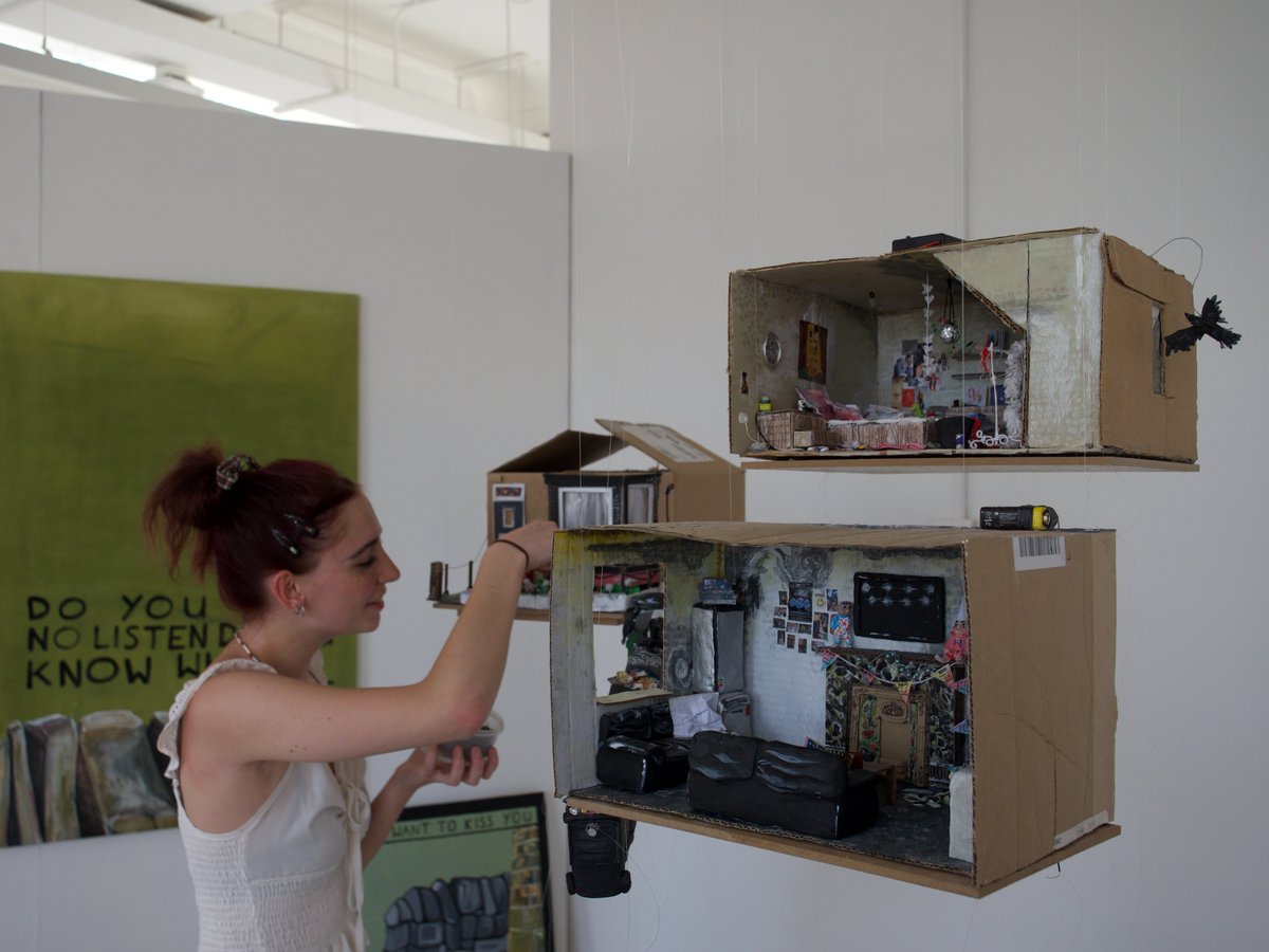Introducing our new Artist in Residence at IOU Hebden Bridge Hostel - Georgia D'Silva who will be developing her work focused on dealing with notions of memory and place creating small scale dioramas. ioutheatre.org/studio/artist-…