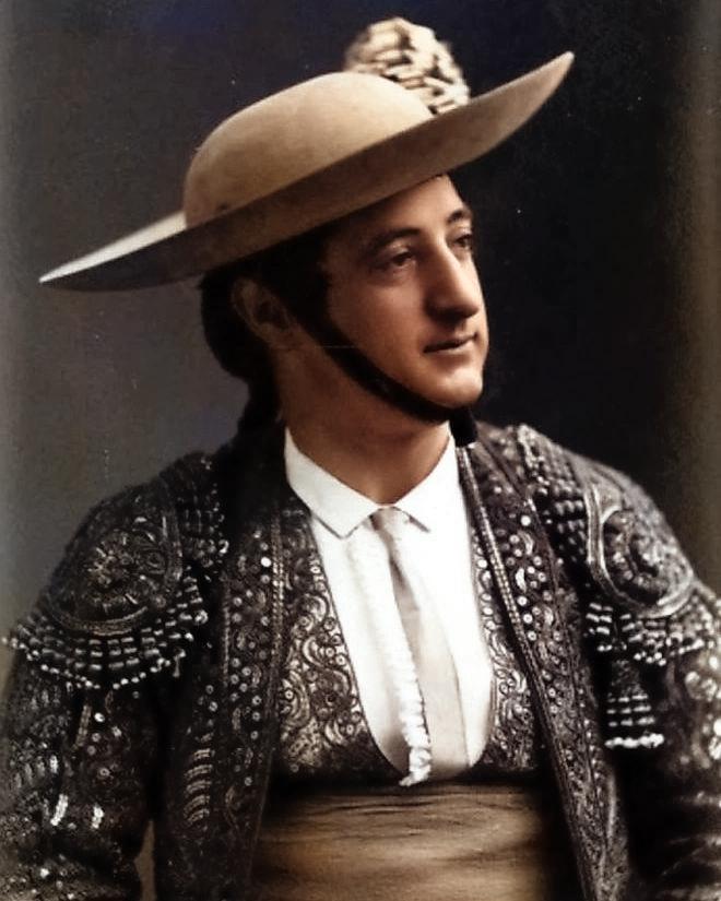 beatrice_marge's tweet photo. Tal día como hoy en Madrid el 28 de febrero de 1906 fallece el varilarguero 

José Bayard Cortés "Badila"

Fue también rejoneador y puso banderillas a pie y encaramado en su montura. https://t.co/Hw70LFIFNL