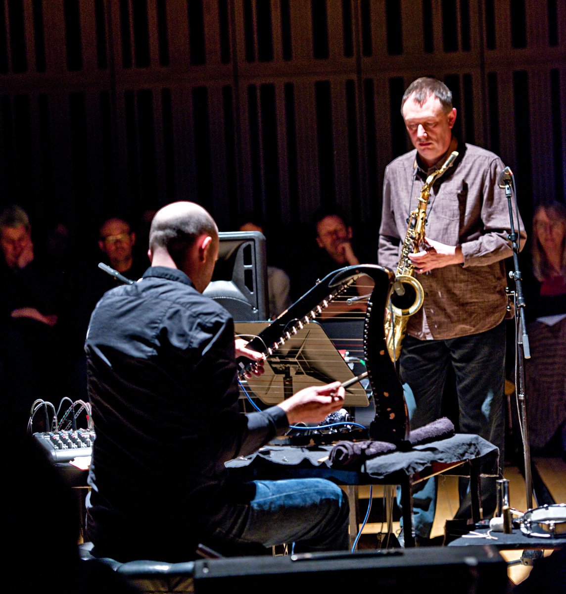 Excited to be playing with Rhodri Davies again - This Friday in Sheffield.
sheffieldtheatres.co.uk/events/sounds-…