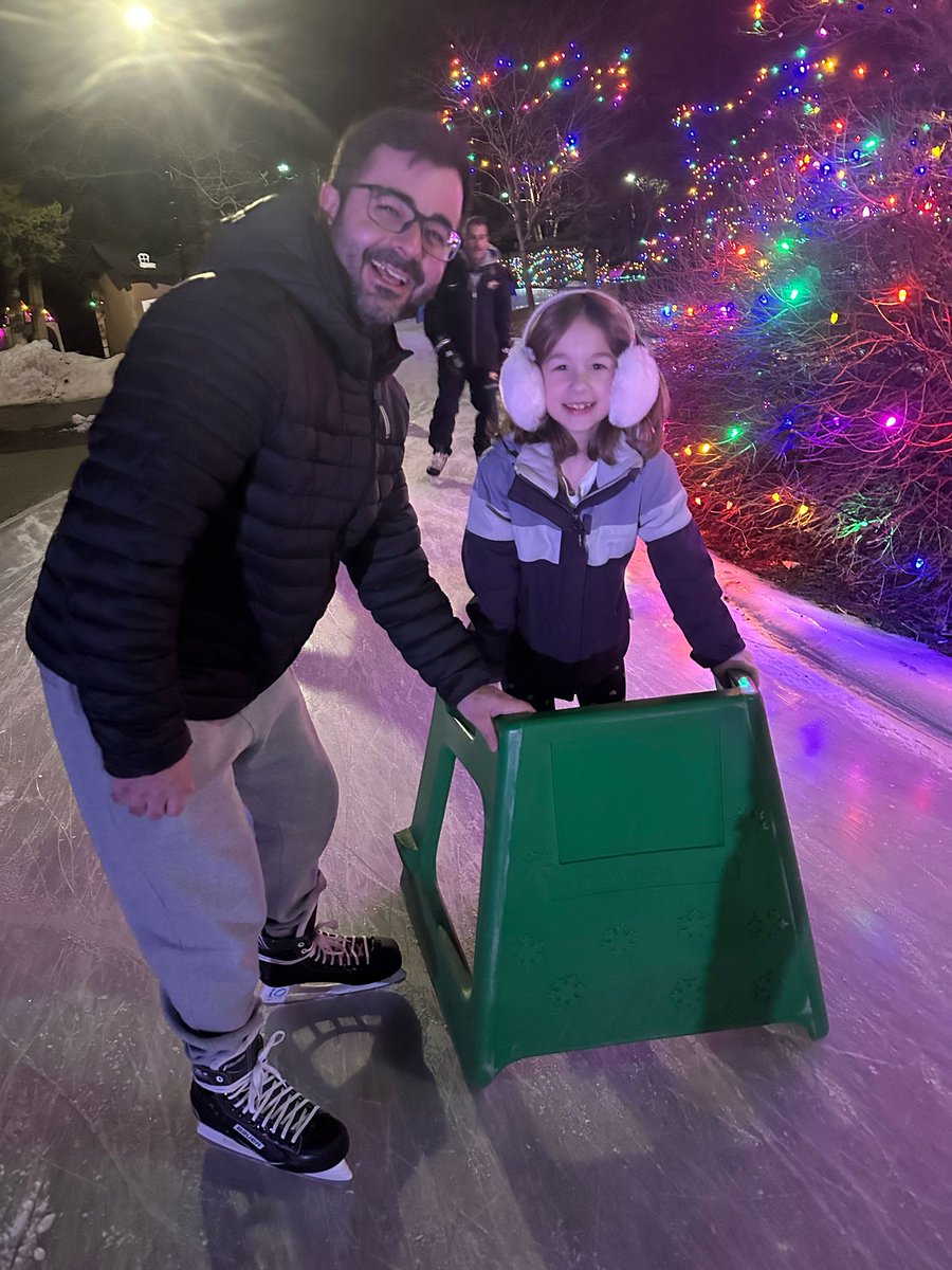 We had a great time on Friday with members and their families at our annual @storybookgardens Family Skate Night! Thanks to everyone who came out. Here are a few snaps from the evening!