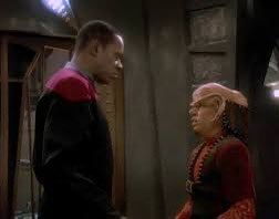 JeffNJ1701's tweet photo. #SecretTreks Day 28 Private “Heart of Stone”- Sisko finally gets Nog to admit why he wants to join Starfleet: he doesn’t want end up like his father who like him does not have the lobes for profit. In Starfleet he will be able to make something of himself. https://t.co/Bz7m7fkiZt
