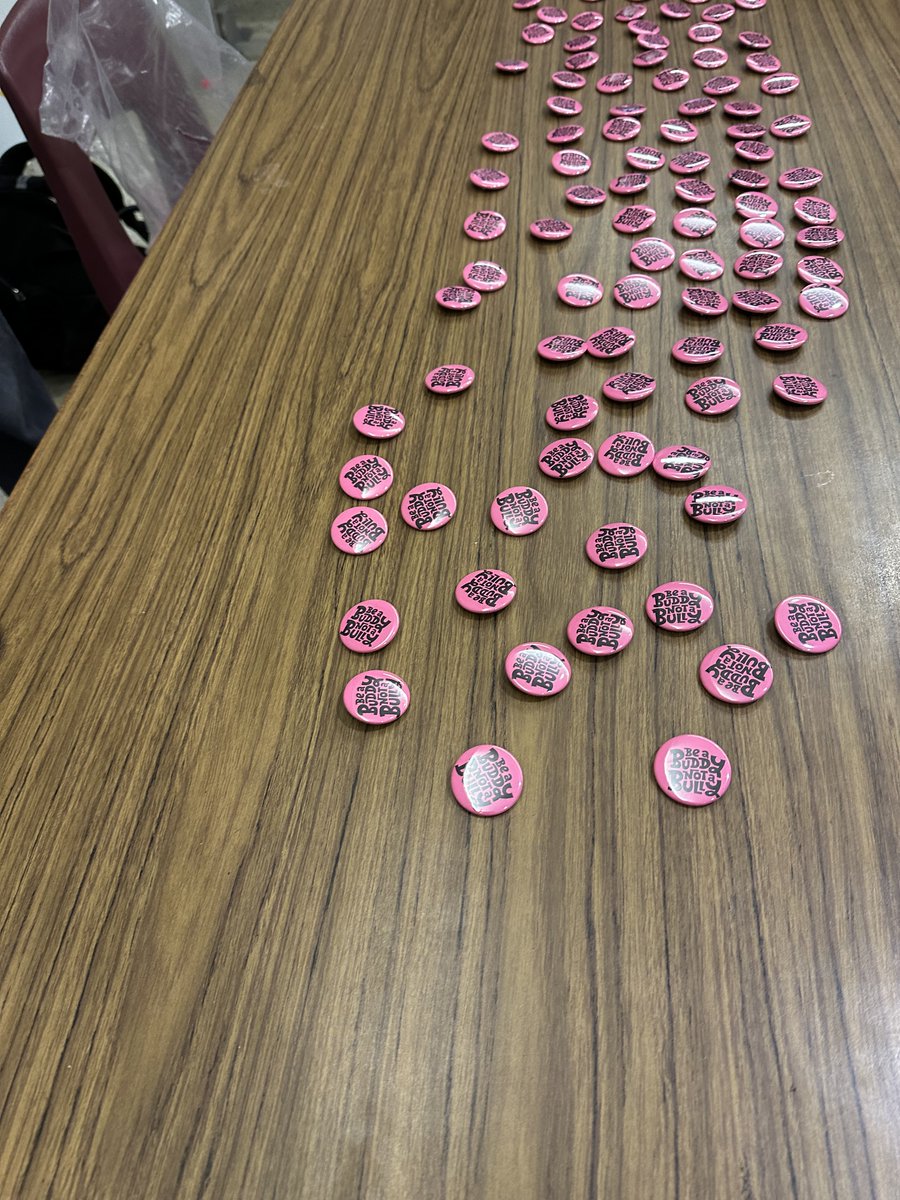 Today is Pink Shirt Day. Students in the GSA made buttons for everyone to wear, to take a stand against bullying! #pink #PinkShirtDay2024 #northview #phoenix @TDSB_MHWB