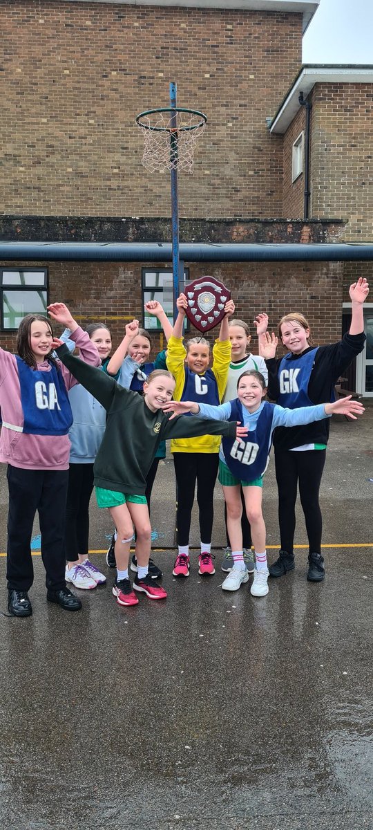 Well done to @lindfieldpri for coming 1st place in our Stinger Netball qualifier today and making it through to MSA finals with Windmills joining in 2nd place.