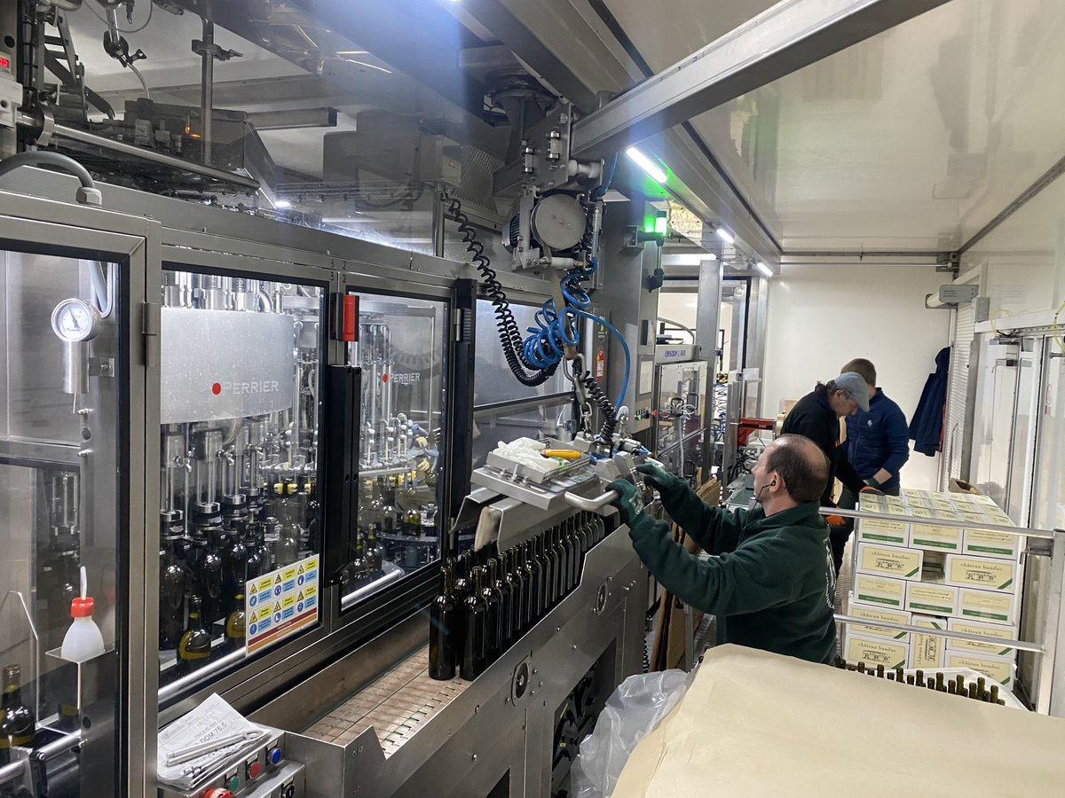 GavinQuinney's tweet photo. One large and sophisticated bottling machine is here for a couple of weeks. Plus a team of 10. All go for our @ChateauBauduc whites and rosés 2023. https://t.co/rC2tqWLWY1