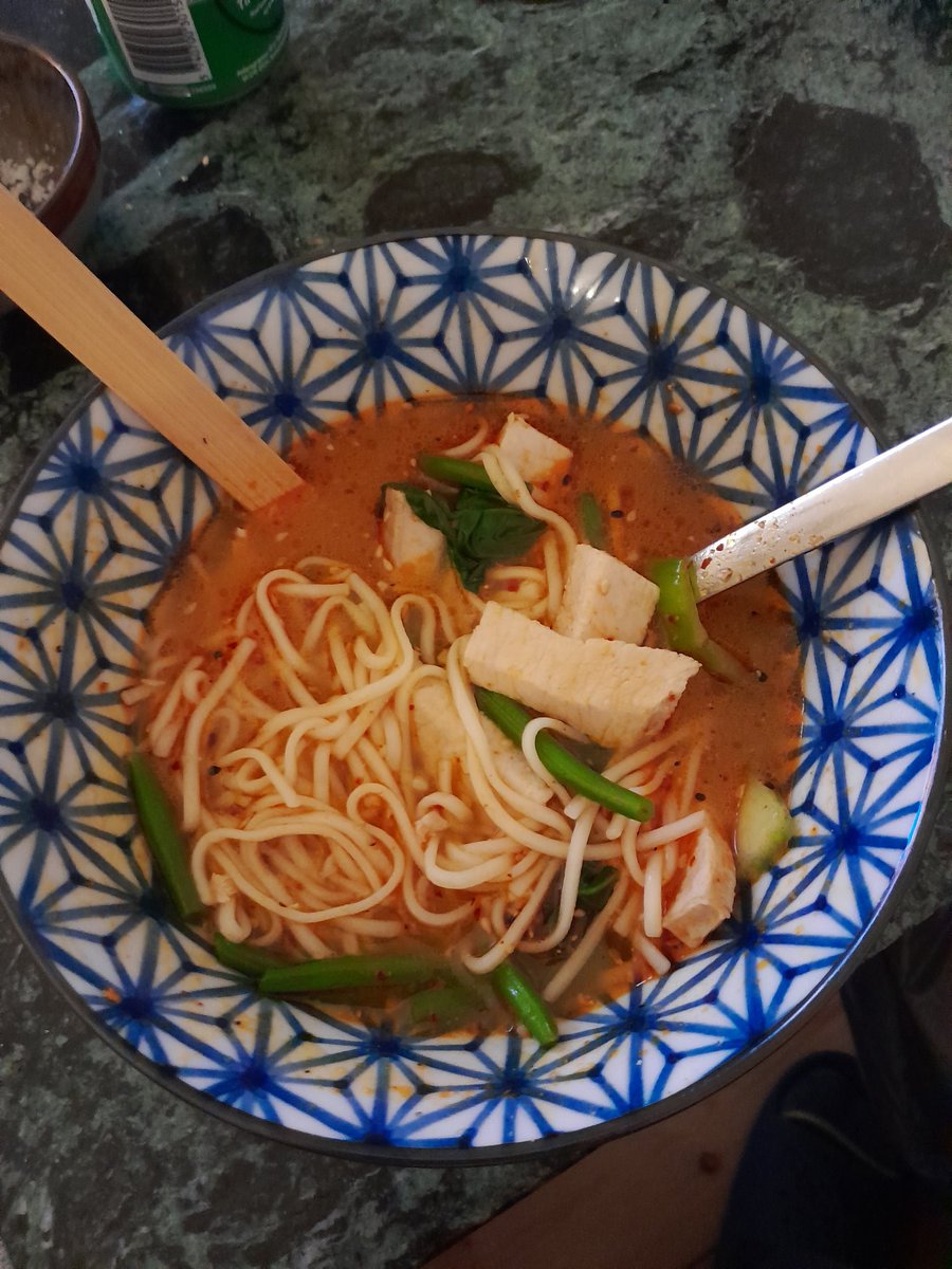 mikkelkbh88's tweet photo. I forgot the semi cooked eggs 🫣 

#somepeoplehaverealproblems !

 @SecrtPineapple @ChefPine_SPS @Theta_Network https://t.co/c1lfz2lH2o