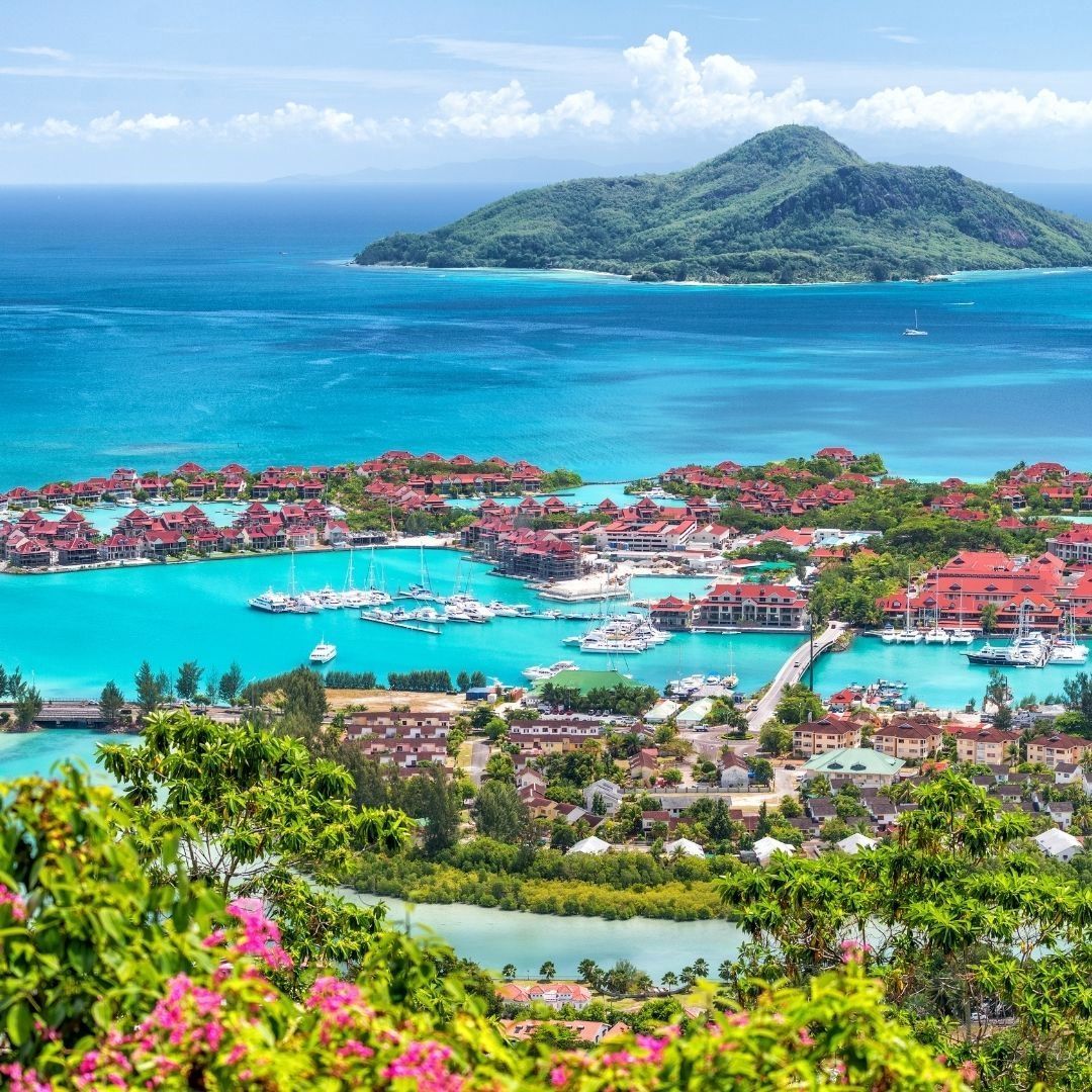 Mahé Island in Seychelles 🇸🇨 is known for its stunning beaches, lush landscapes, and vibrant culture. It's the largest island in the Seychelles archipelago and home to the capital city, Victoria.

#VisitAfrica #ThisIsAfrica