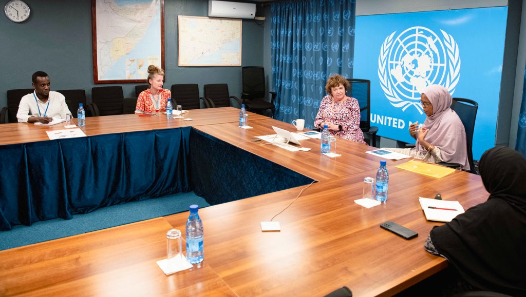 #Galmudug's recent passing of an Anti-#FGM Bill was hailed today by <a href="/UN/">United Nations</a>’s <a href="/CatrionaLaing1/">Catriona Laing</a> in a meeting with the #FMS's Minister of Women, #HumanRights and Development, Ubax Hussein Diblawe - she congratulated her and praised the move as a major and welcome step forward in helping