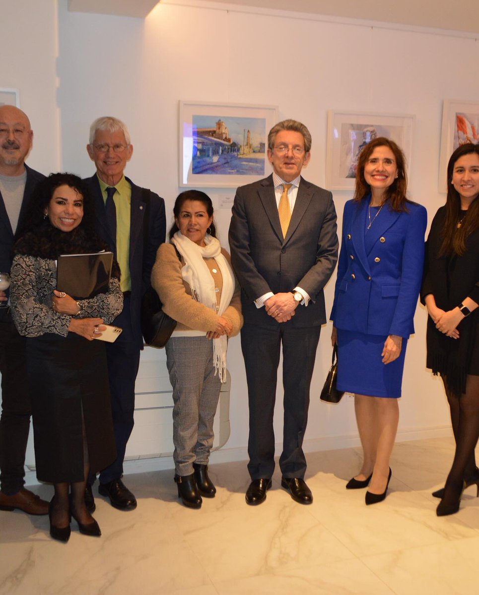 PeruInUK's tweet photo. Don't miss out on this exceptional experience, until 7th March. Join us in witnessing watercolour interpretations that skilfully capture the beauty and history of Peru. Be part of this cultural celebration! 🎨🌟 #PeruInWatercolor #ArtAtEmbassy #PeruvianCulture #Watercolor https://t.co/4HpLmWAq2L