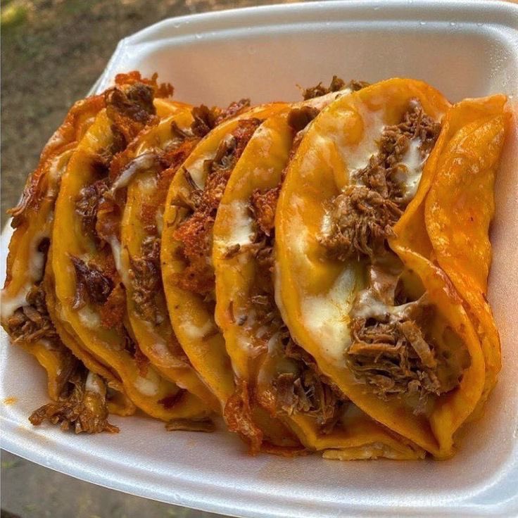 Whotfismick's tweet image. One has to go forever!
Which one ?