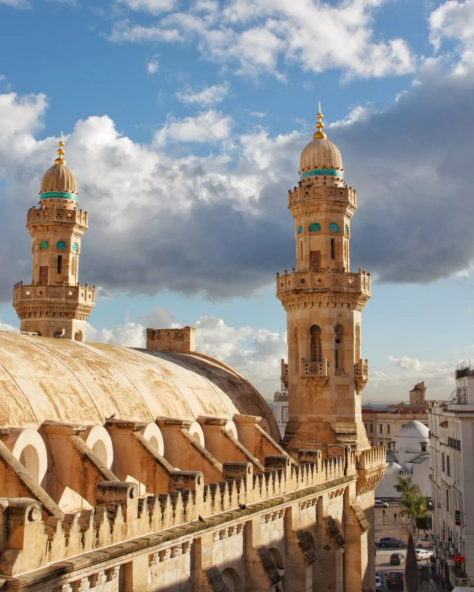 's tweet image. #Casbah d'Alger... Mosquée Ketchaoua 🇩🇿

  #Algérie 
#Alger 
#الجزائر