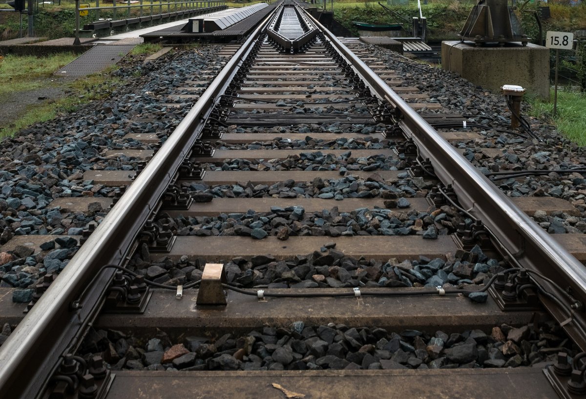 Overijssel wil rechtstreekse verbinding naar Schiphol behouden, CDA Overijssel achter brief naar staatssecretaris cda.nl/overijssel/nie… <a href="/CDAOverijssel/">CDA Overijssel</a> <a href="/ProvOverijssel/">Provincie Overijssel</a> <a href="/LauraMaartje/">Laura Mak</a>