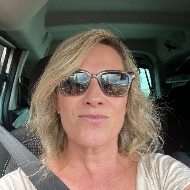 sarariojamusica's tweet photo. Abrochense los cinturones! #feliz con la carretera que tengo por recorrer y que traera cosas bonitas!
#sola mi #nuevacancion este viernes y muchas cosas mas pronto!!
#gracias @MHuntersGlobal #letsdothis #noterindas #quemandorueda #lovewhatido #LoveIsBlind #musica #pop #spain https://t.co/oablREqxtJ