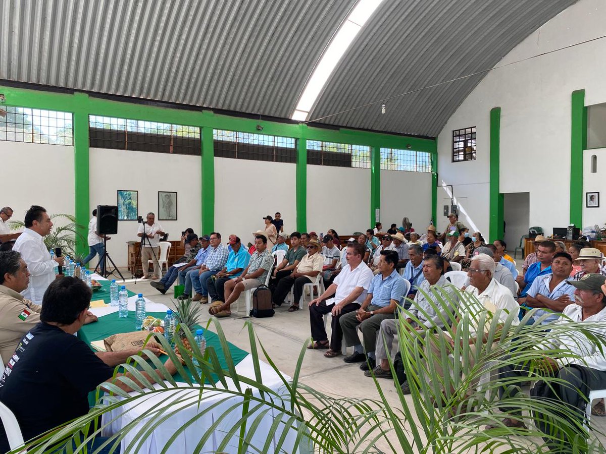 RAN_Nacional's tweet photo. El @RAN en @Oaxaca continúa entregando documentos y registrando listas de sucesión en la región de La Costa; brindando atención desde la Casa comunal de Santa María Huatulco y en nuestras oficinas. Hoy también se entregaron acreditaciones a autoridades del Ejido La Ventosa. https://t.co/n1lO68sETr