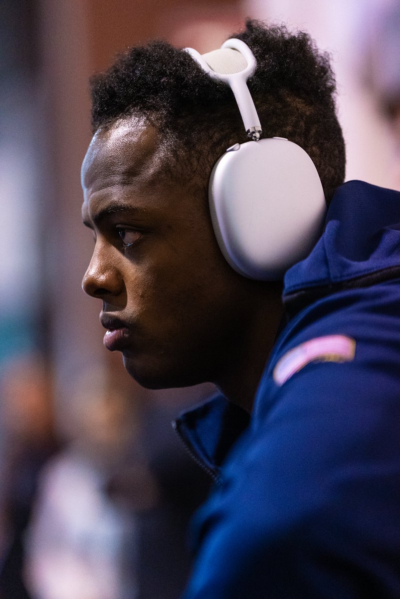USAWrestling's tweet photo. 🇺🇸 Dialed in. #WrestleAcapulco https://t.co/RZVDARq366