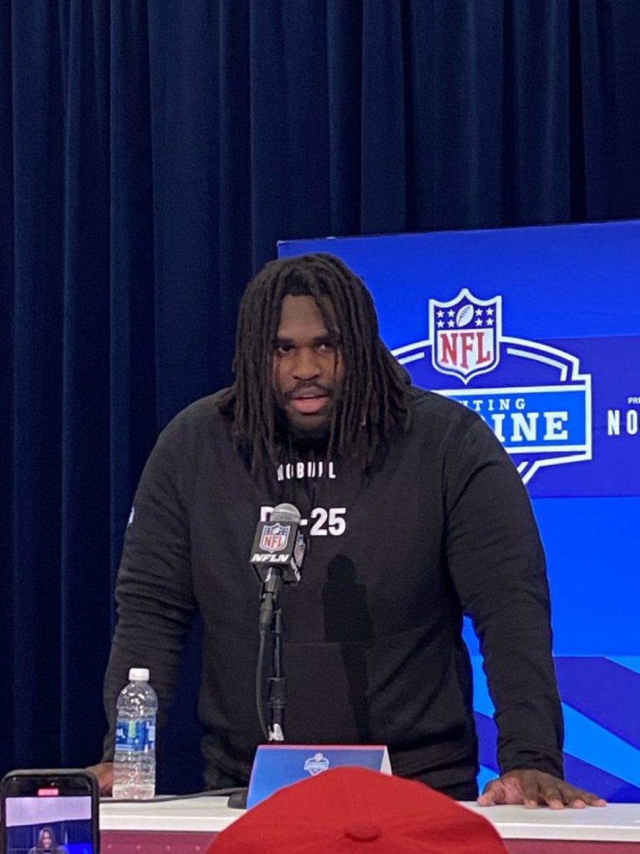 GregTompsett's tweet image. So proud of my large adult son T’Vondre Sweat 
#LargeHuman