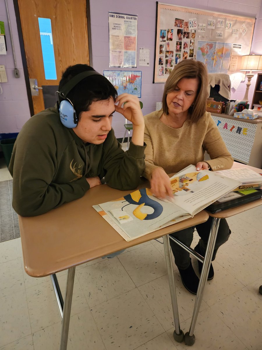 More pictures of the students practicing books to read to the Rockwell and Berry students next week! What a wonderful job they did picking a favorite book and reading to a partner! 🥰