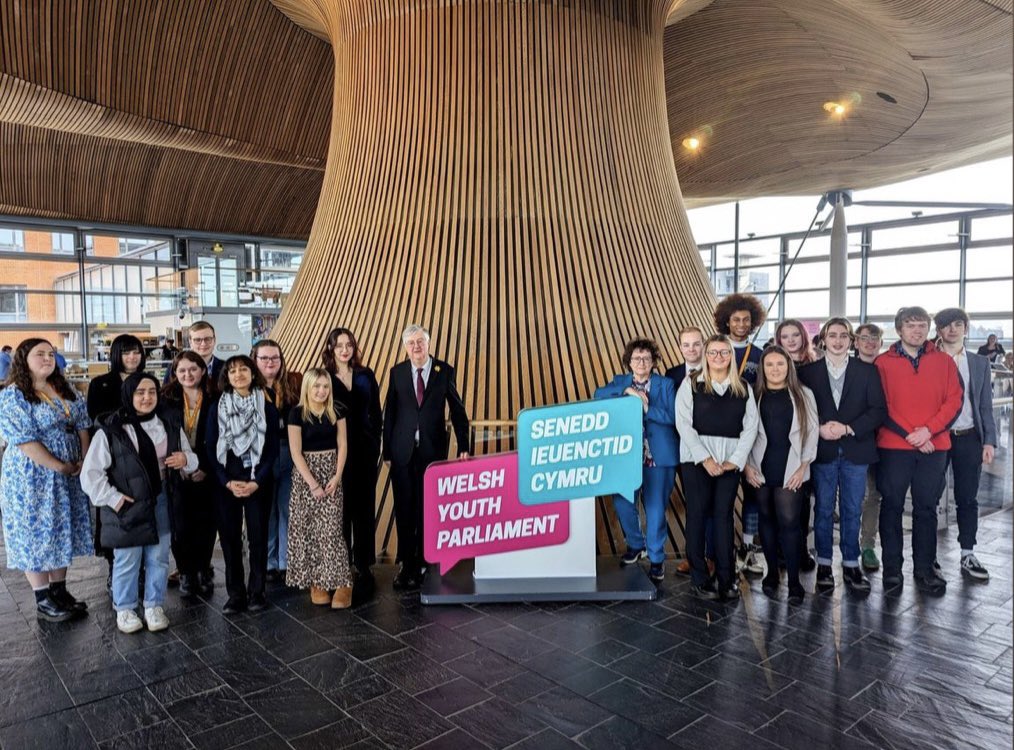 Leaola (@lolly_rb) on Twitter photo Yesterday I had the pleasure of attending the launch of an exhibition showcasing the work of the Welsh Youth Parliament. It will be at the Senedd for the next two months! So proud of us all, and what has been achieved across both terms.
<a href="/WelshYouthParl/">Welsh Youth Parliament</a> Yesterday I had the pleasure of attending the launch of an exhibition showcasing the work of the Welsh Youth Parliament. It will be at the Senedd for the next two months! So proud of us all, and what has been achieved across both terms.
<a href="/WelshYouthParl/">Welsh Youth Parliament</a>
