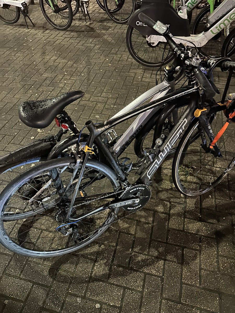 gatesy507's tweet image. General question. How do you stop someone stealing you bike seat? #biketheft #bikeseat #howtoavoid