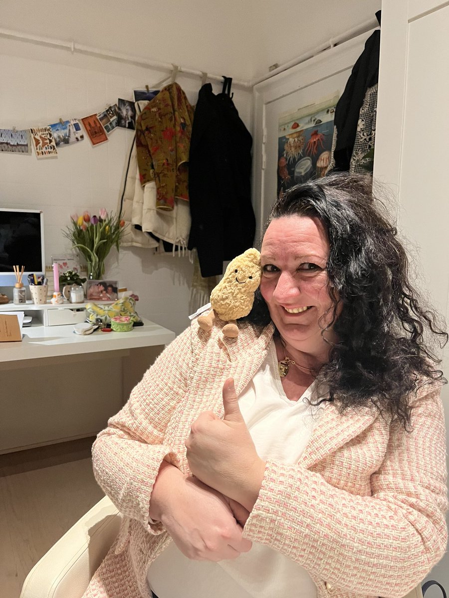 EWoestijn's tweet photo. mama is 7x7 🦚🎀💪🏻🪽📷🪩💗 https://t.co/avsaBcbeR6