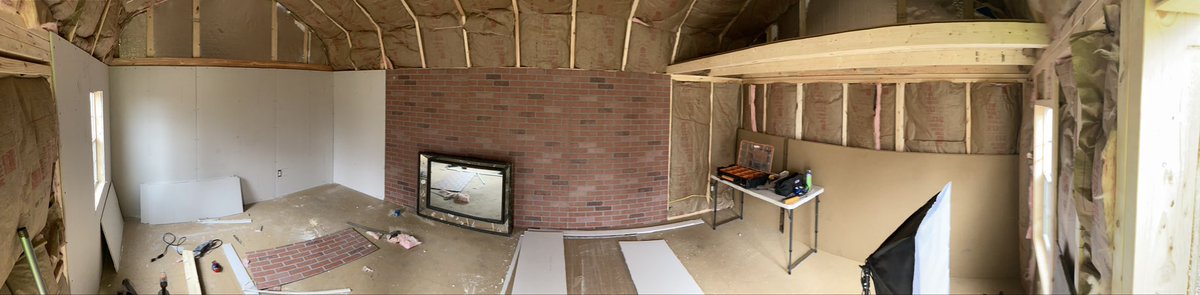 SethDrag23's tweet image. New studio update about to get some Walling done and we’re about to make the studio official real soon. 👊🏻😎#studiobuild