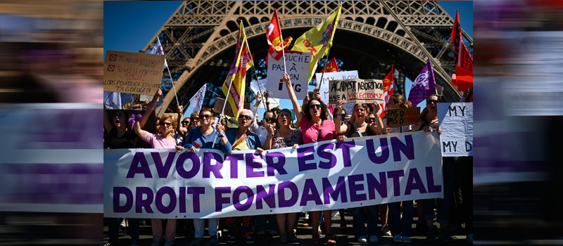 Diario_deColima's tweet image. #SenadoFrancés #aprueba incluir el #derecho al #aborto en la #Constitución

tinyurl.com/y744ewjz