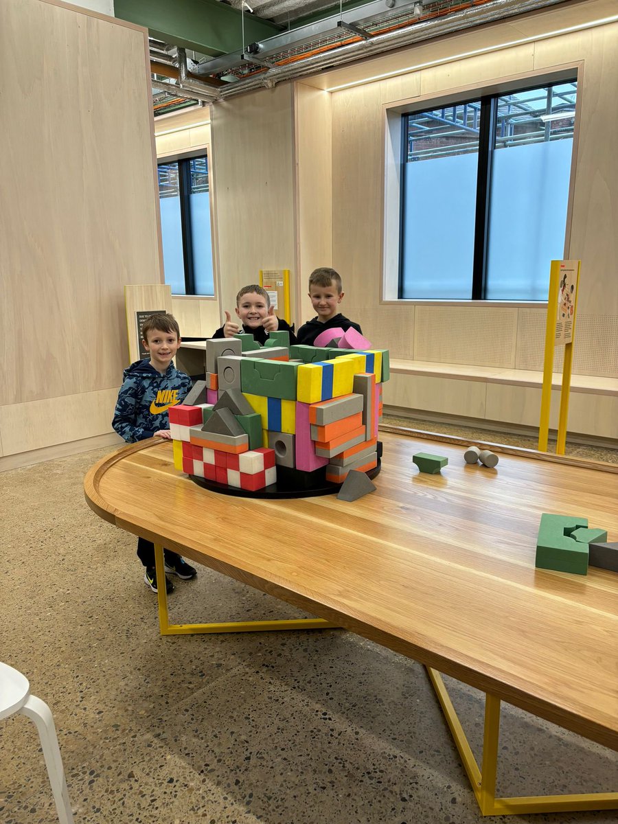 Year 4 HighStPrimary tweet media
